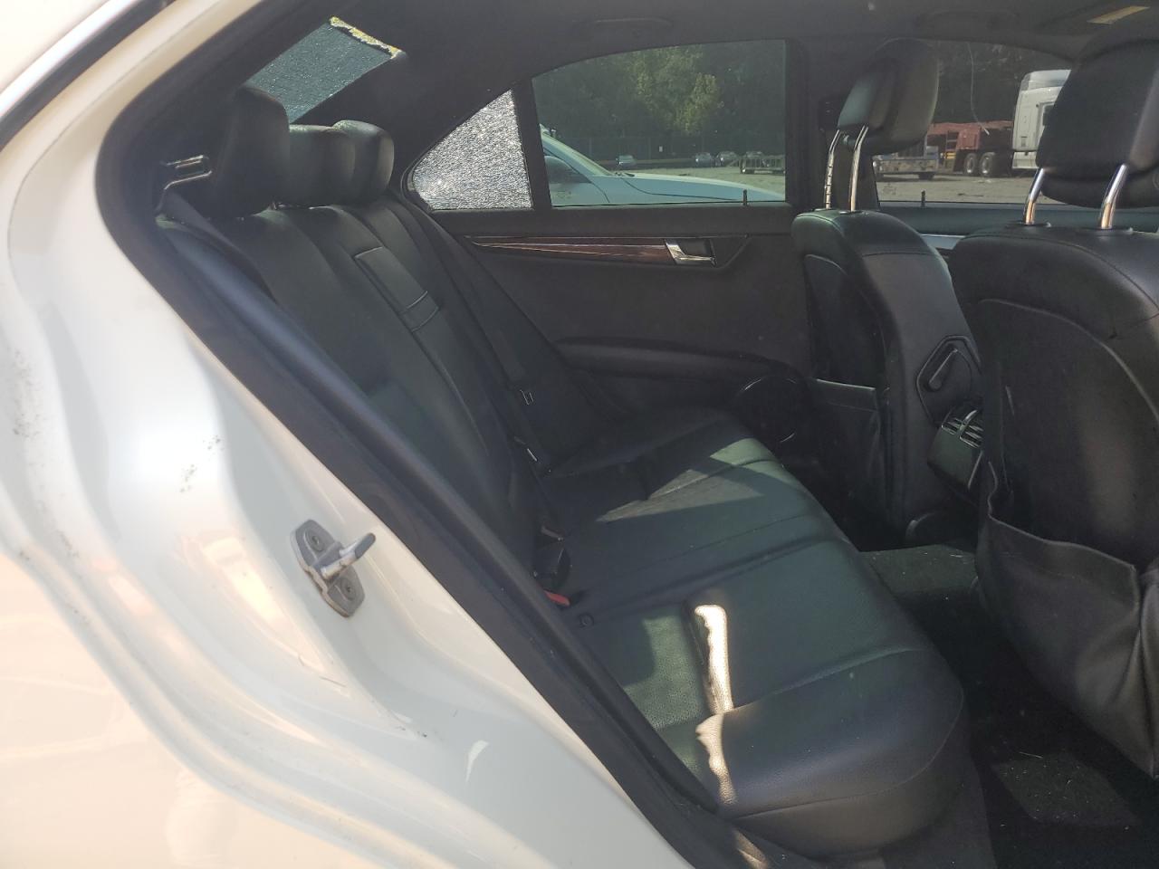 2010 Mercedes-Benz C 300 4Matic VIN: WDDGF8BB9AR099589 Lot: 63815444