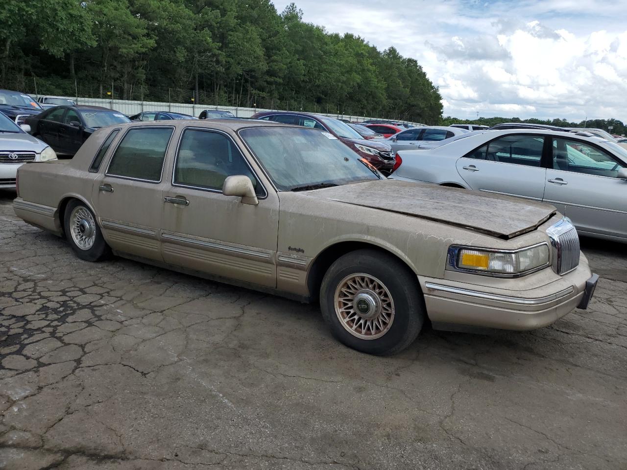 1997 Lincoln Town Car Executive VIN: 1LNLM81WXVY742669 Lot: 64091544