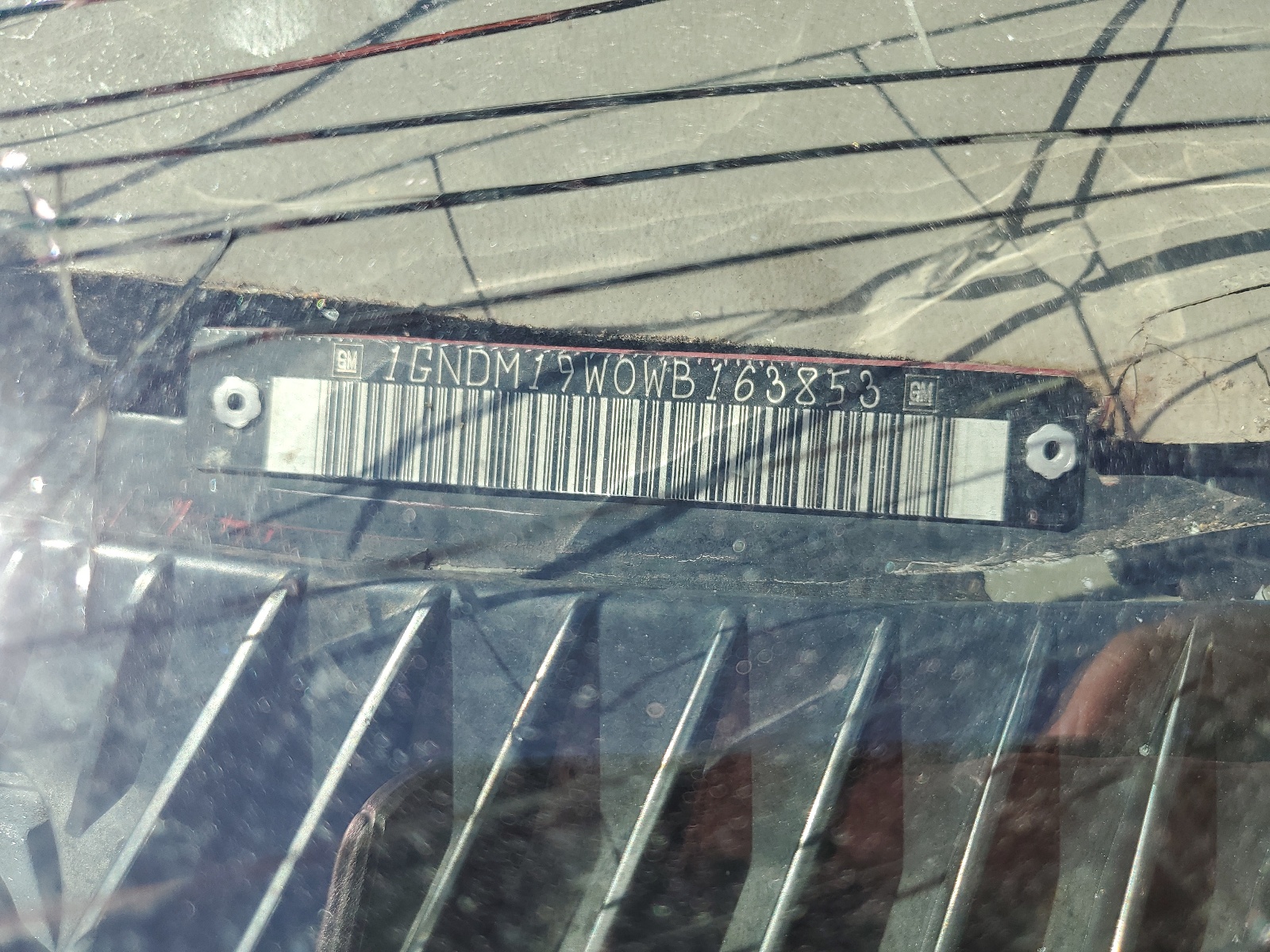 1GNDM19W0WB163853 1998 Chevrolet Astro