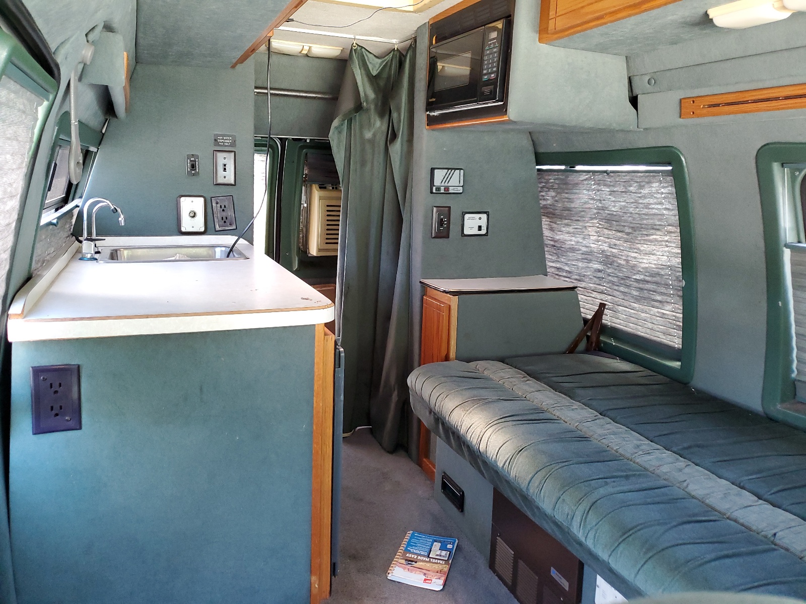 1FDHE24L5VHA58839 1997 Ford Econoline E250 Van