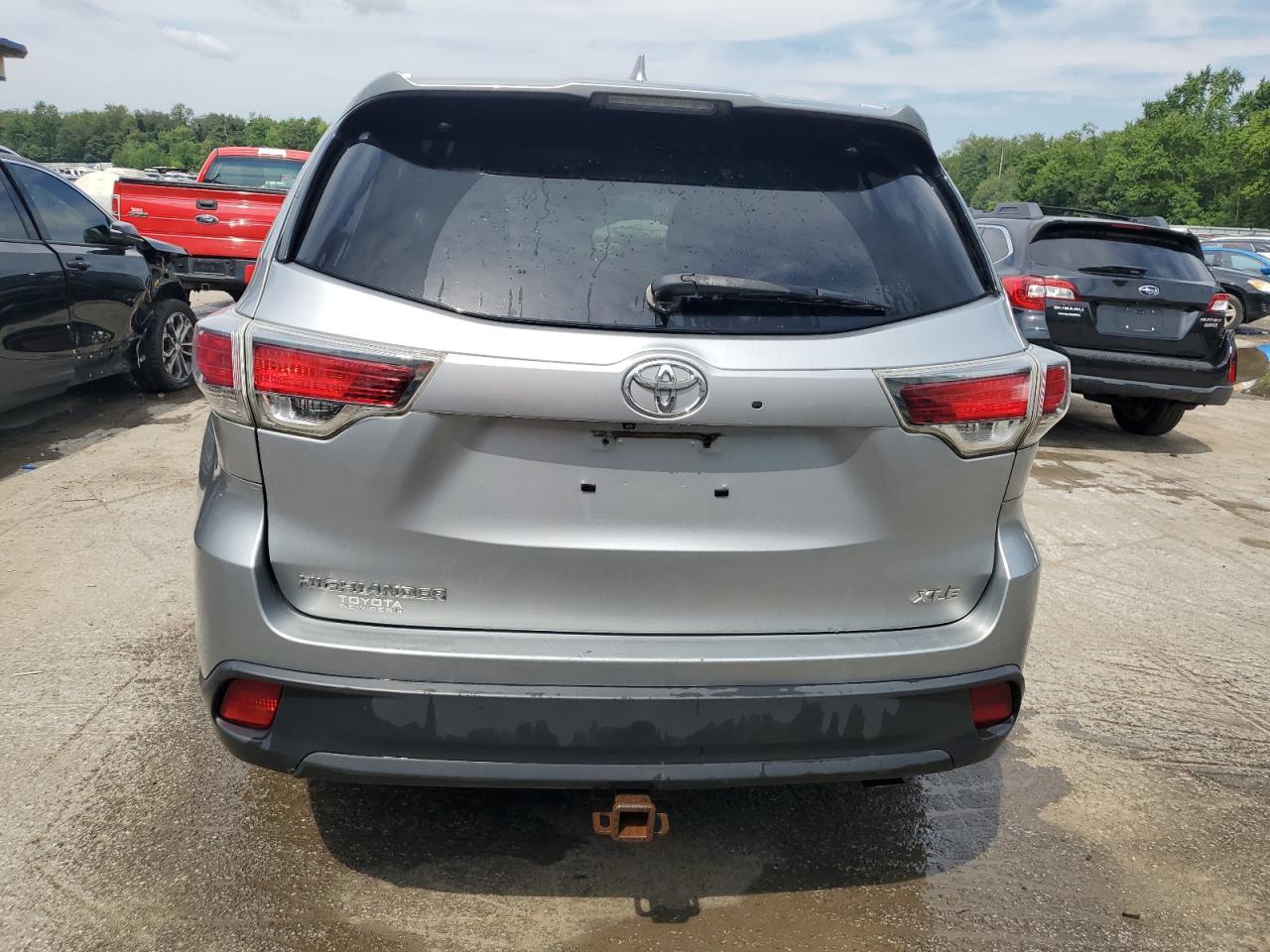 2015 Toyota Highlander Xle VIN: 5TDKKRFHXFS092809 Lot: 63499014