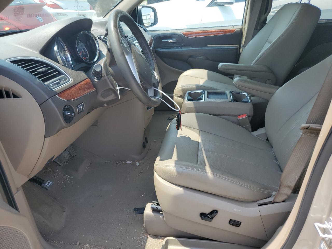 2015 Chrysler Town & Country Touring L VIN: 2C4RC1CG9FR513999 Lot: 63064964