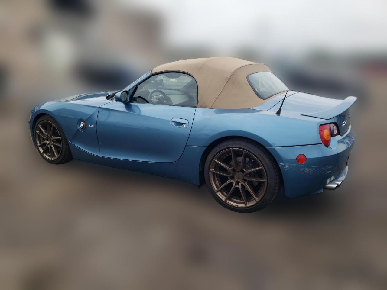 2003 BMW Z4 3.0 VIN: 4USBT53423LU04085 Lot: 64641364