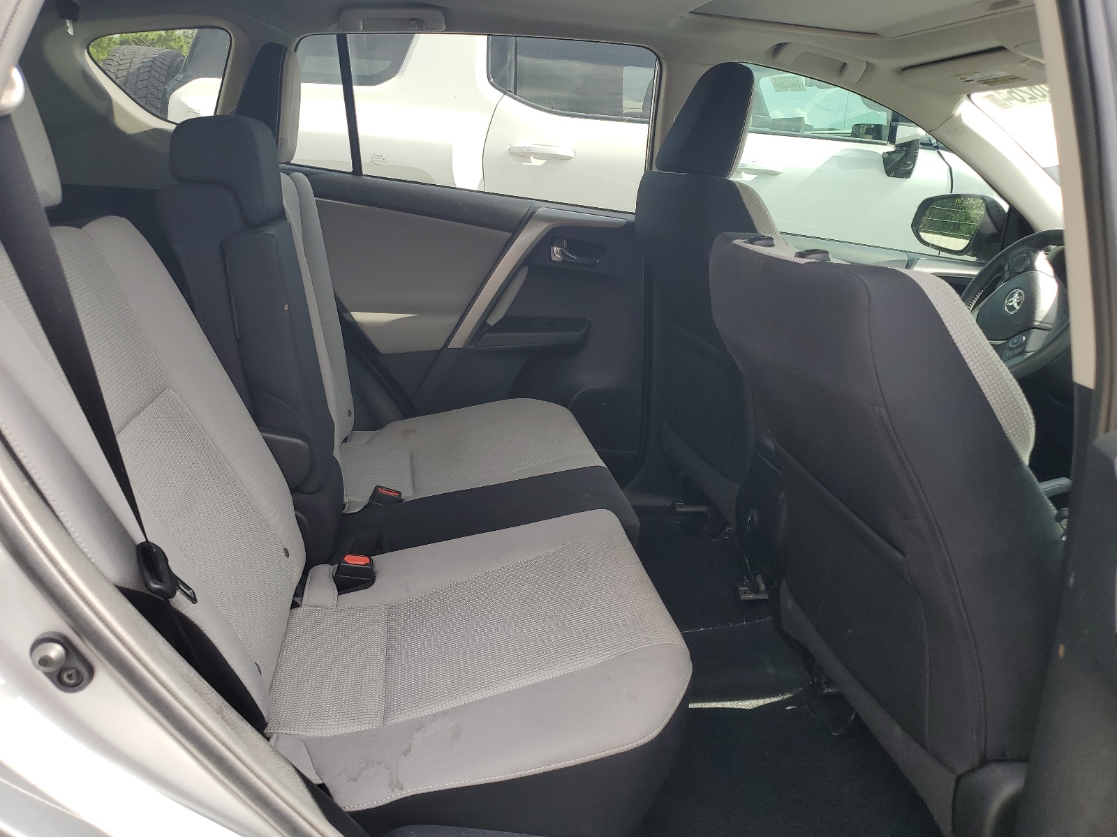 2T3WFREV5HW320777 2017 Toyota Rav4 Xle