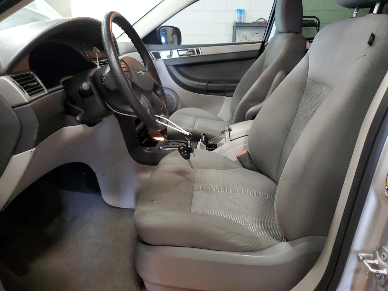 2008 Chrysler Pacifica Lx VIN: 2A8GM48LX8R144724 Lot: 64429354