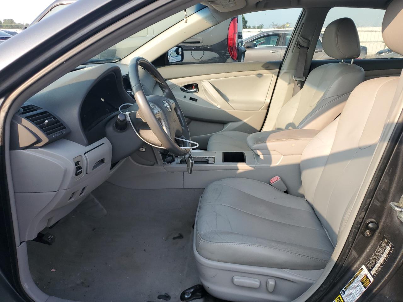 2009 Toyota Camry - Image 7