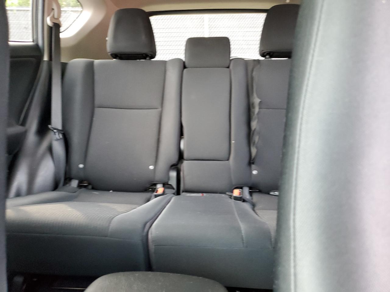 2017 Toyota Rav4 Le VIN: 2T3BFREV0HW646372 Lot: 64854554