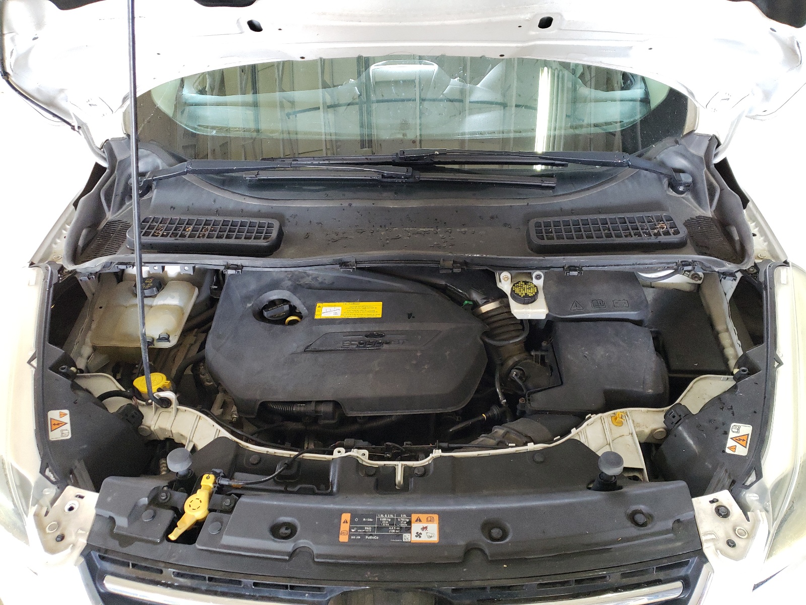 1FMCU9JX1GUA72776 2016 Ford Escape Titanium