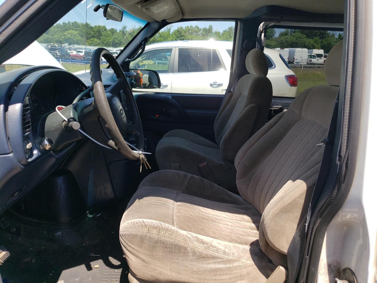 2003 Chevrolet Astro VIN: 1GCDM19X33B126146 Lot: 61091514