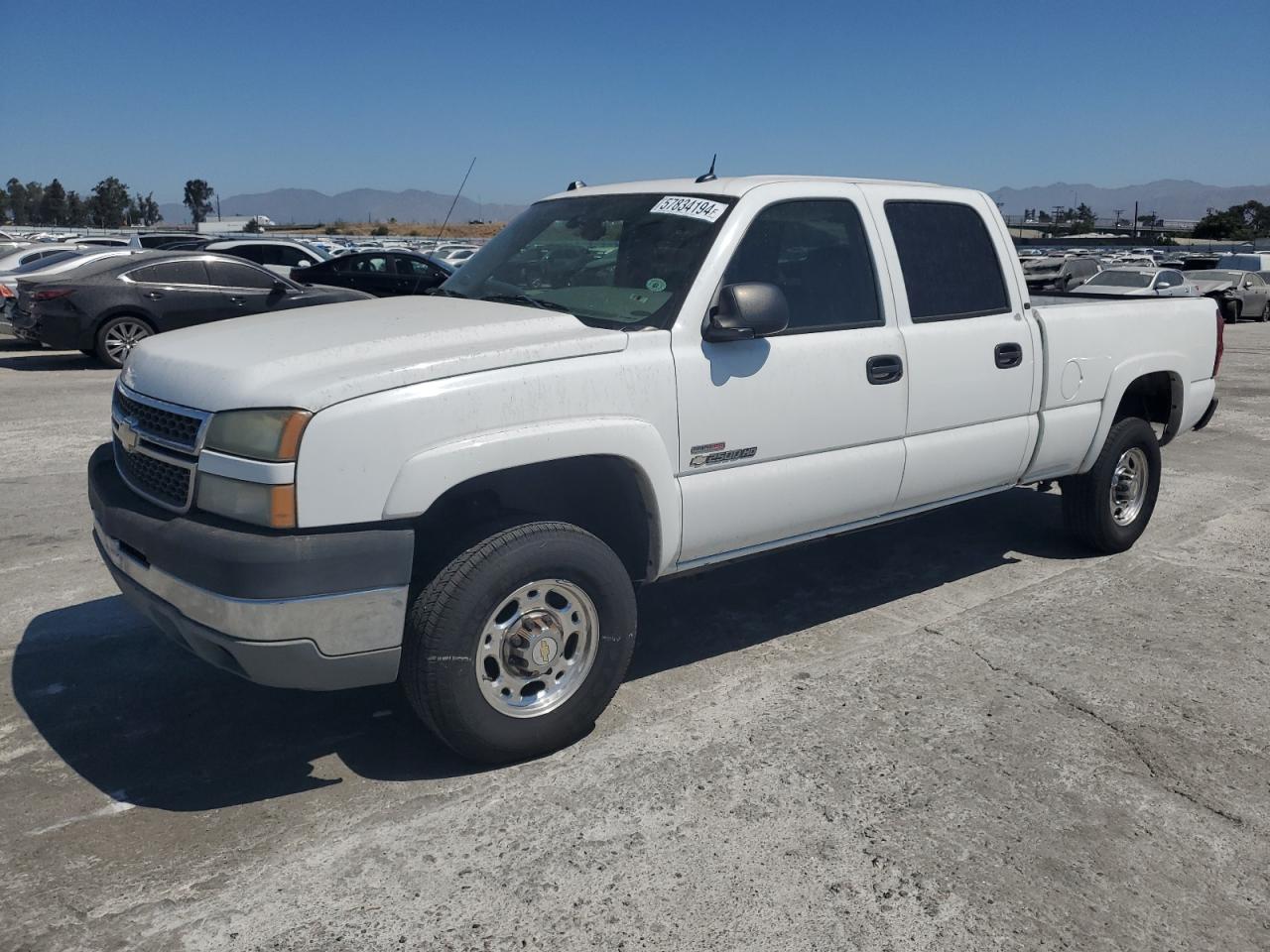 2005 Chevrolet Silverado C2500 Heavy Duty VIN: 1GCHC23255F902232 Lot: 57834194