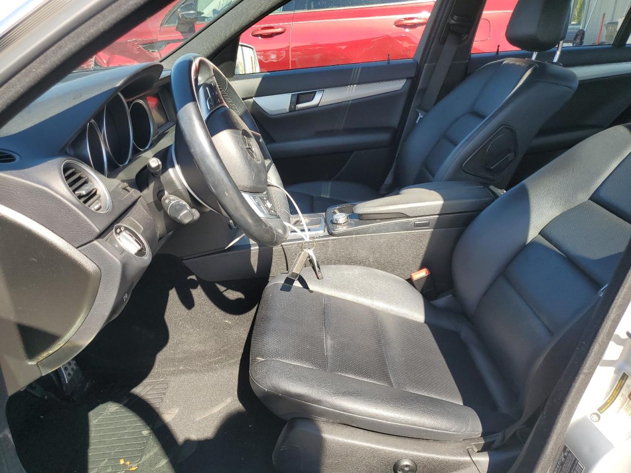 2012 Mercedes-Benz C 250 VIN: WDDGF4HB5CR235736 Lot: 61606194