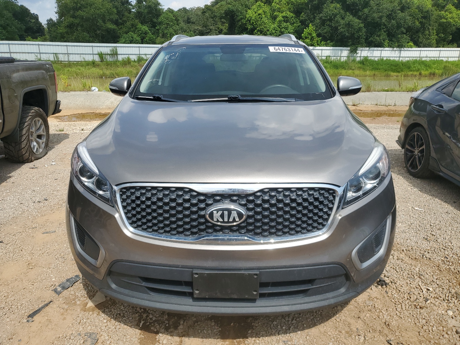 2018 Kia Sorento Lx vin: 5XYPG4A38JG401768