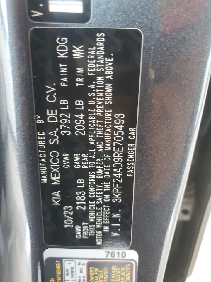 2024 Kia Forte - Image 13