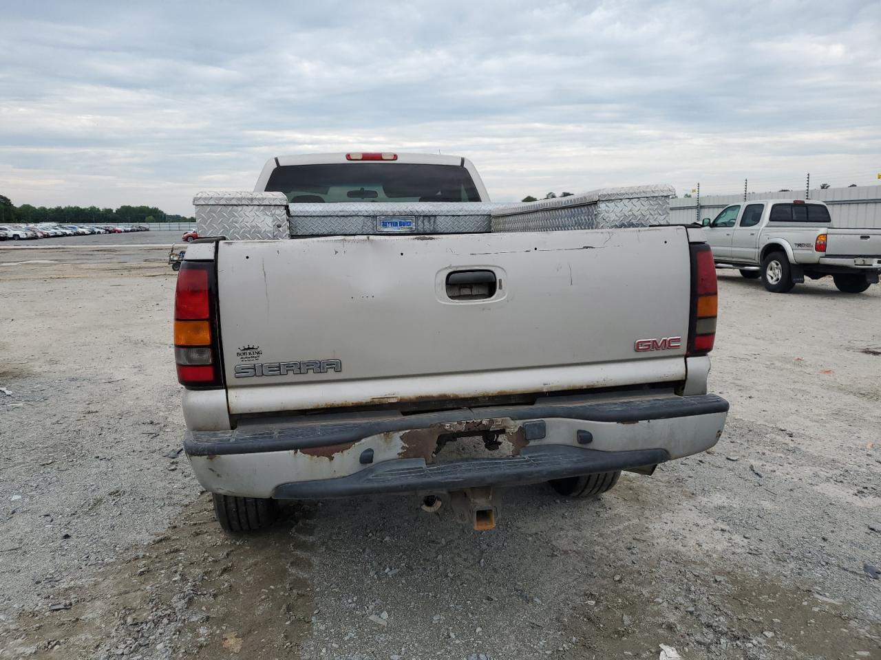 2005 GMC Sierra K2500 Heavy Duty VIN: 1GTHK24U35E219518 Lot: 63661854