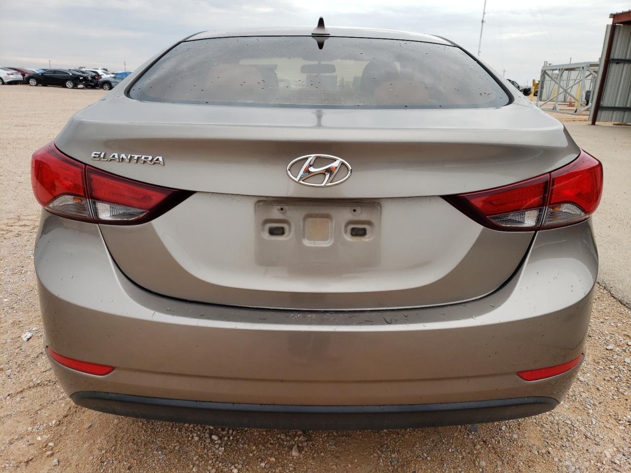 2015 Hyundai Elantra Se VIN: 5NPDH4AE7FH581939 Lot: 64099454