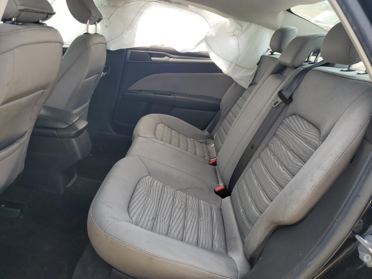 2016 Ford Fusion S VIN: 3FA6P0G70GR323229 Lot: 62231274