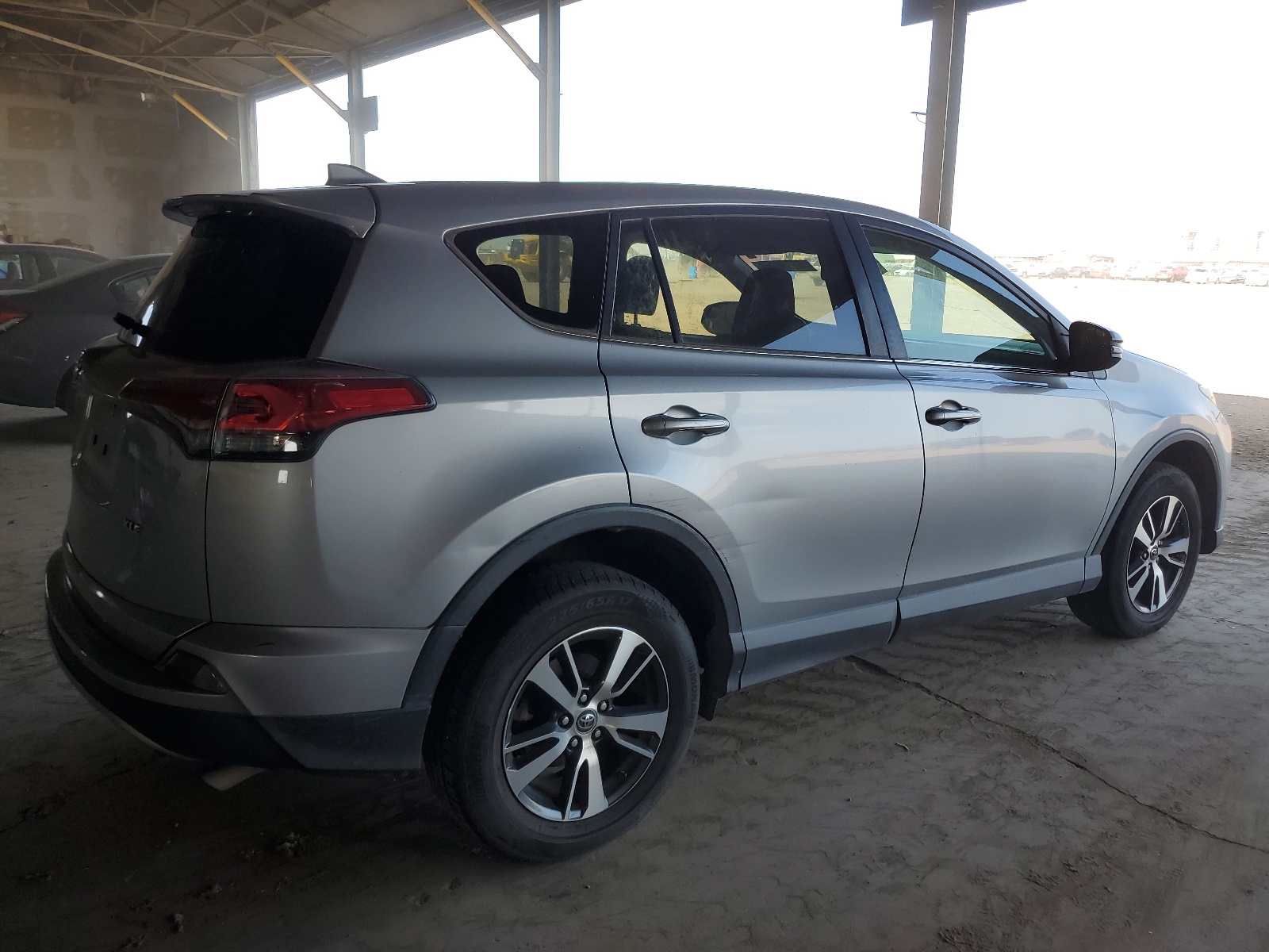 2018 Toyota Rav4 Adventure vin: JTMWFREVXJD129486