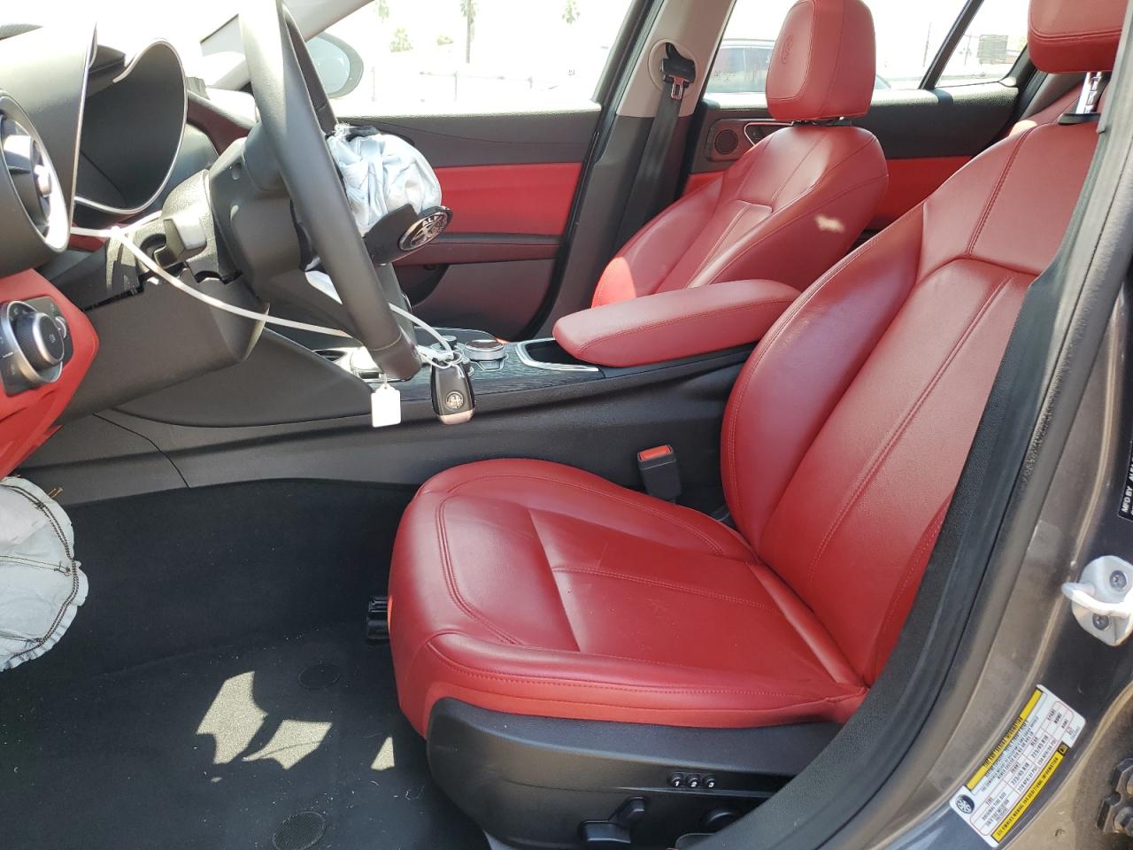 2021 Alfa Romeo Giulia - Image 7