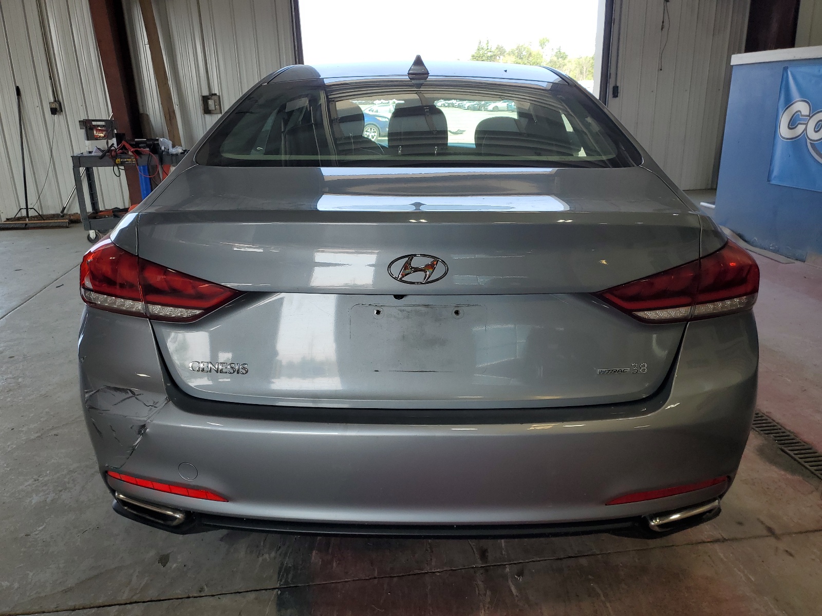 KMHGN4JE9FU050992 2015 Hyundai Genesis 3.8L