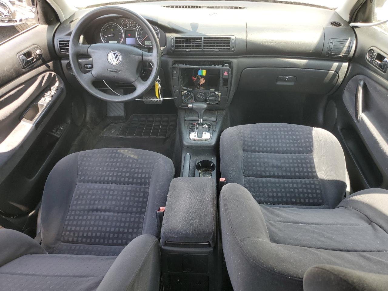 2001 Volkswagen Passat Gls VIN: WVWPD63B61P271124 Lot: 65071864