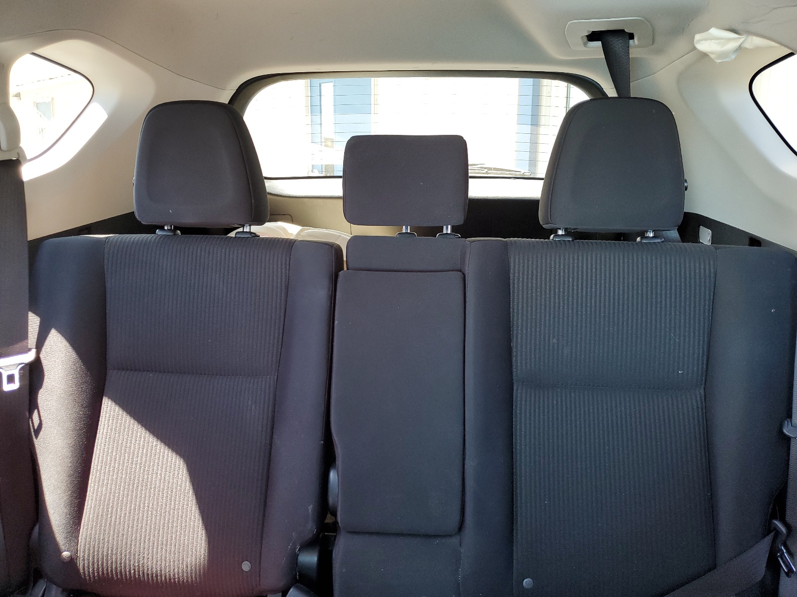 JTMZFREV3HJ102087 2017 Toyota Rav4 Le