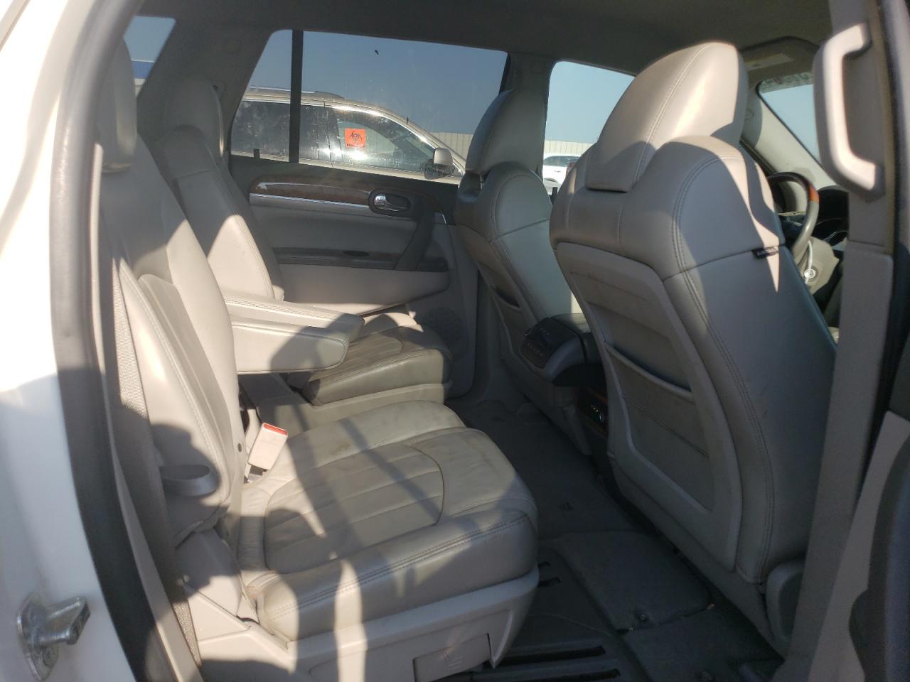 2009 Buick Enclave - Image 11