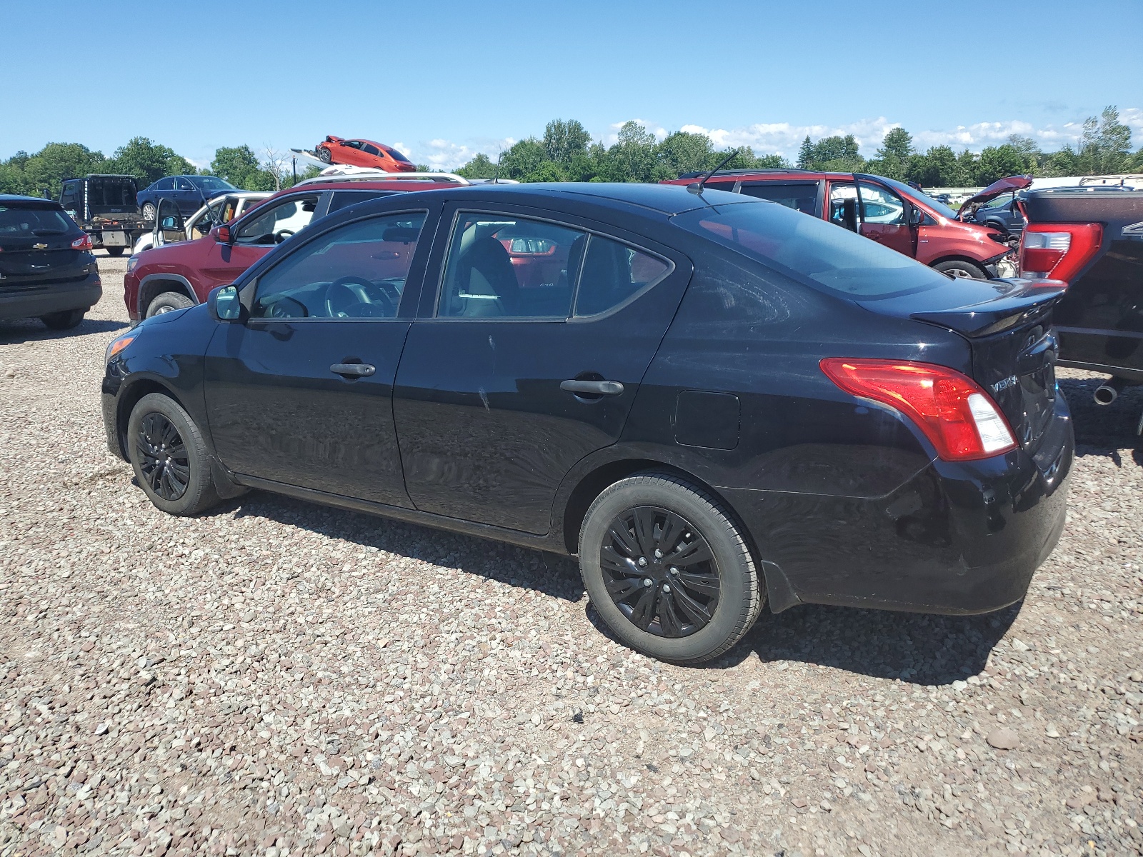 2015 Nissan Versa S vin: 3N1CN7AP3FL930119