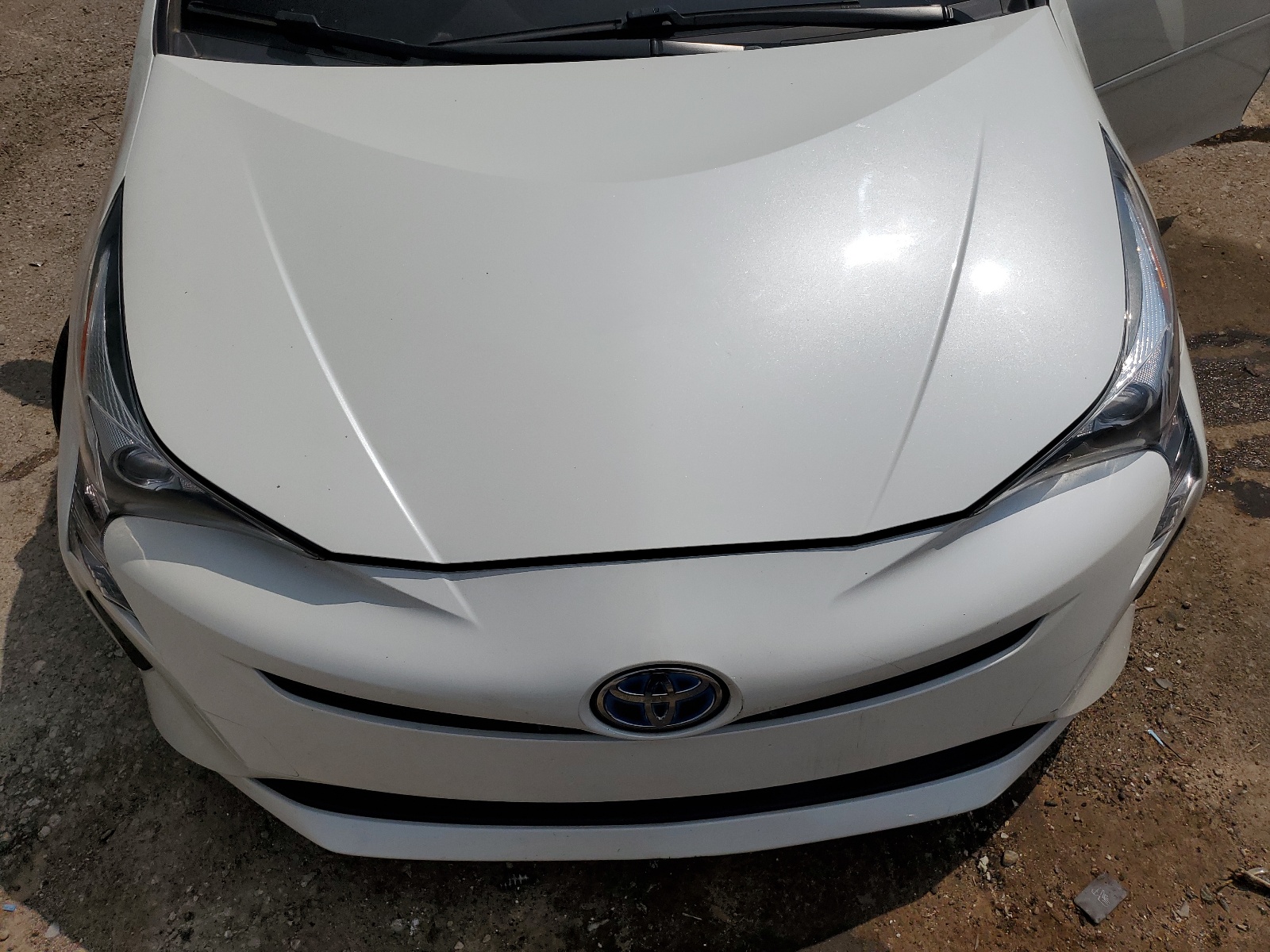 JTDKARFUXG3008149 2016 Toyota Prius