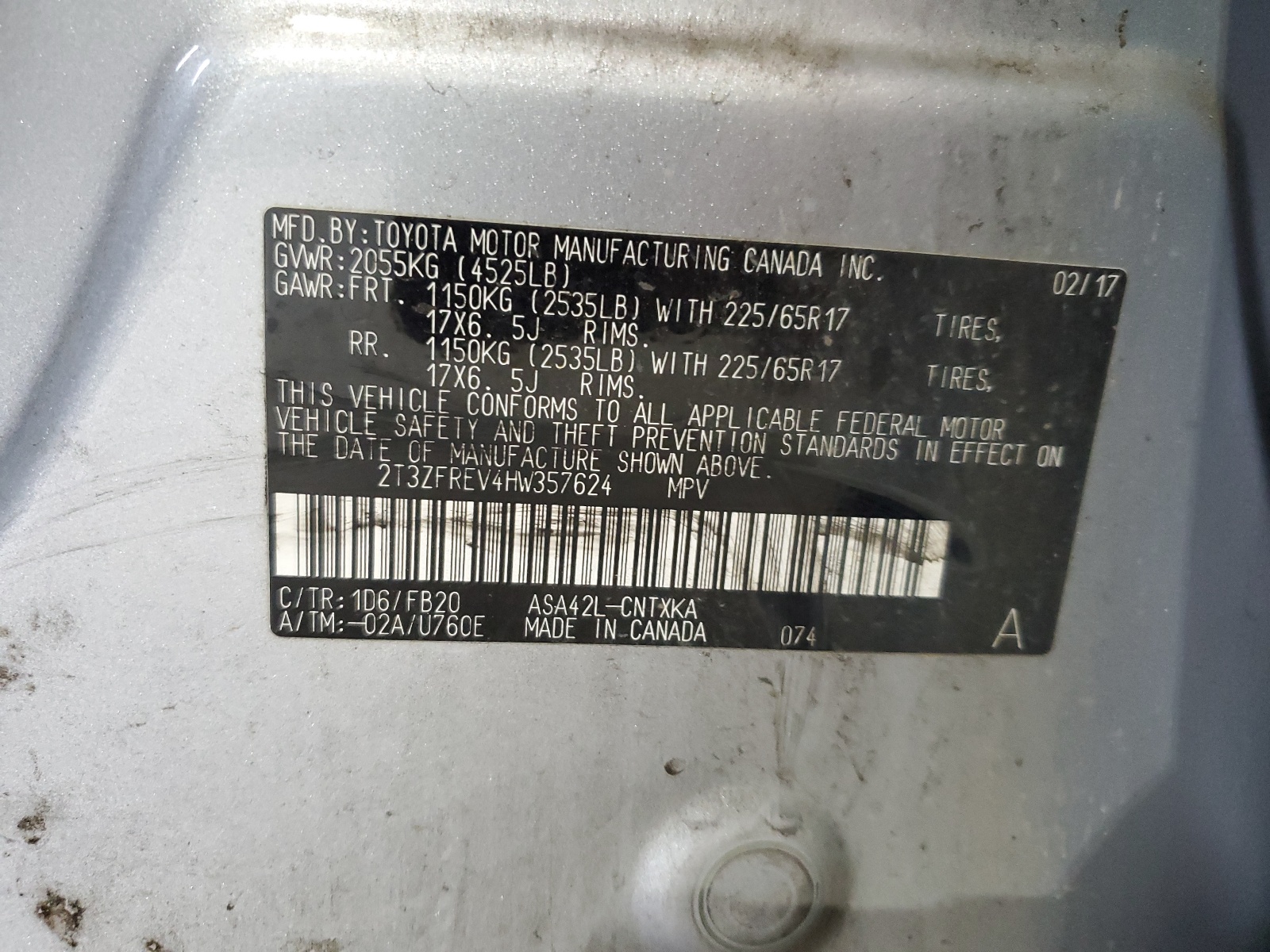 2T3ZFREV4HW357624 2017 Toyota Rav4 Le