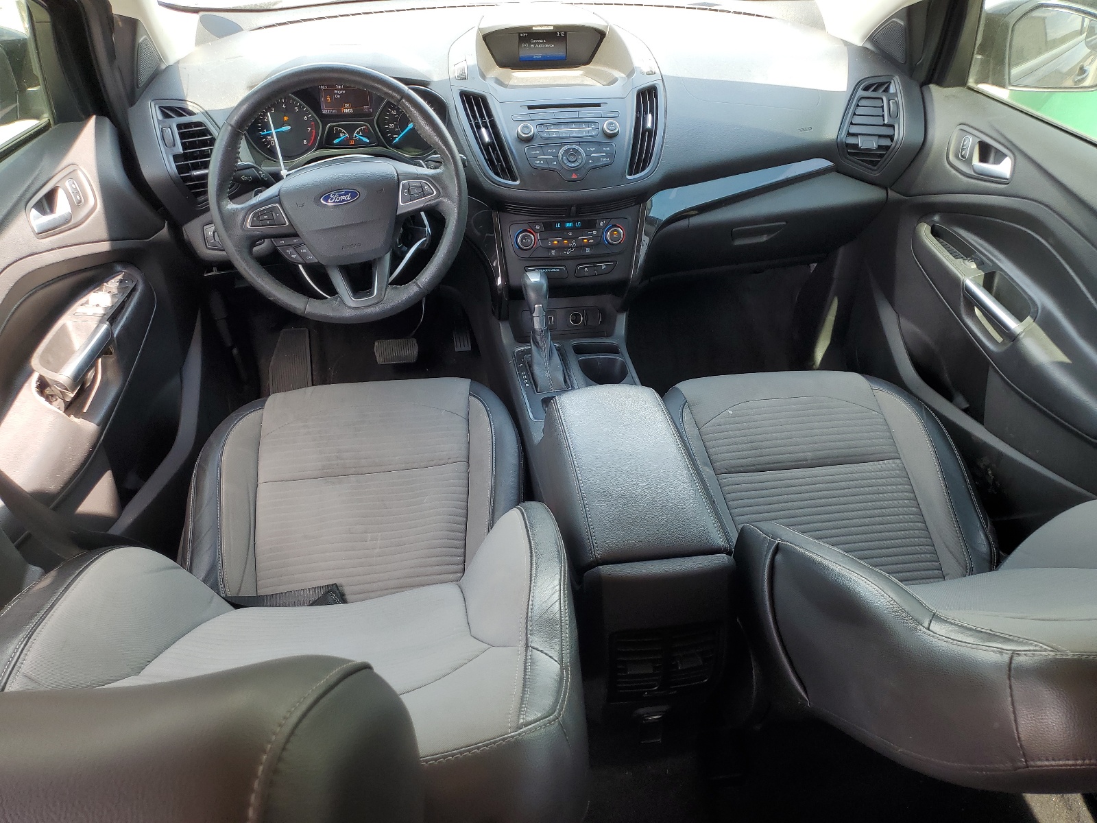 1FMCU0G9XHUA88710 2017 Ford Escape Se