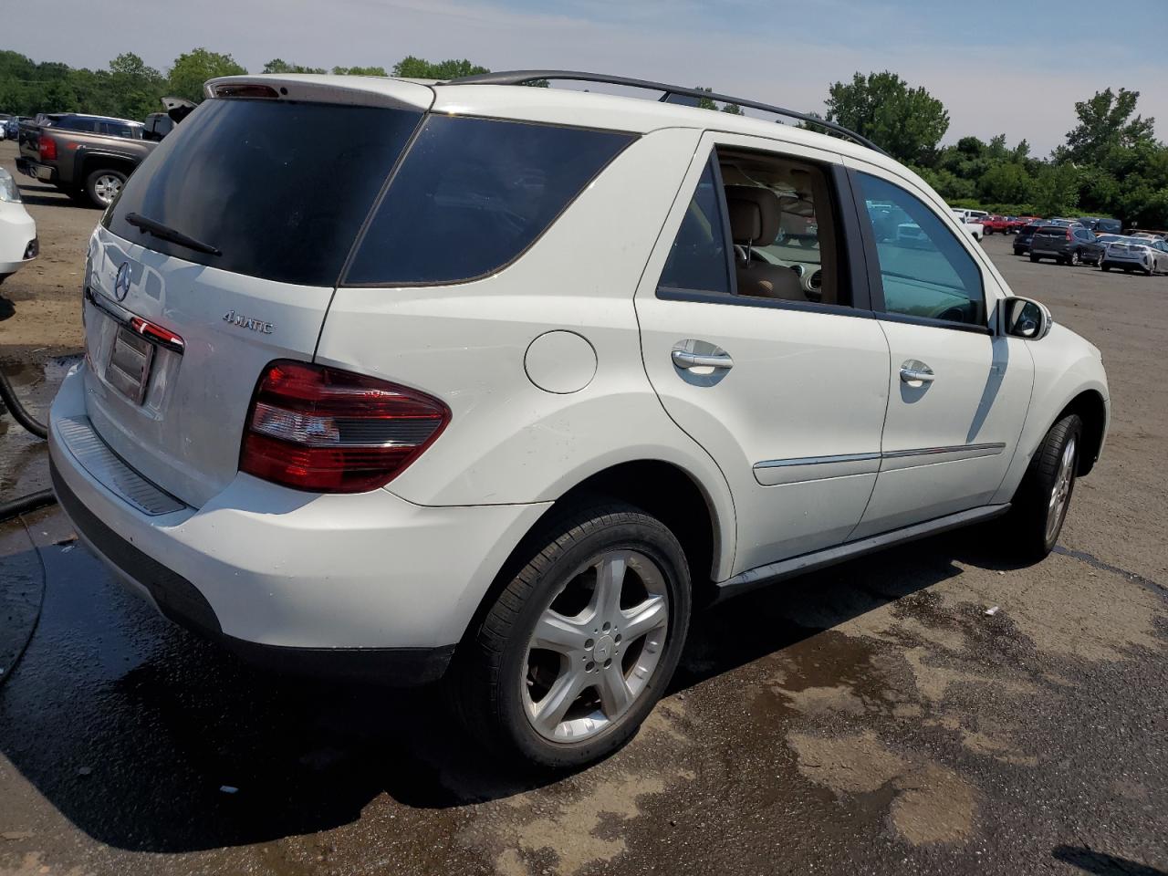2008 Mercedes-Benz Ml 350 VIN: 4JGBB86E98A398301 Lot: 61875054