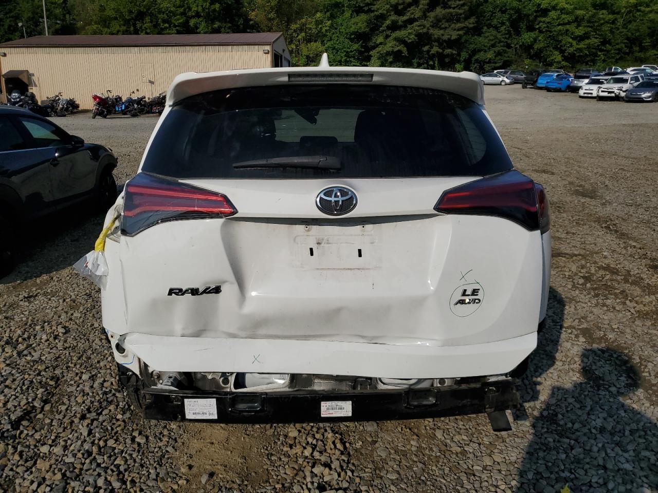 2018 Toyota Rav4 Le VIN: 2T3BFREV6JW856156 Lot: 64246074