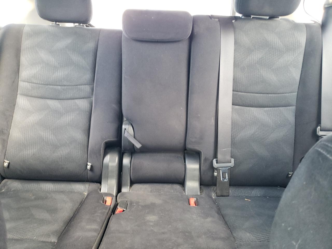 2016 Nissan Rogue S VIN: JN8AT2MV2GW147669 Lot: 60741644