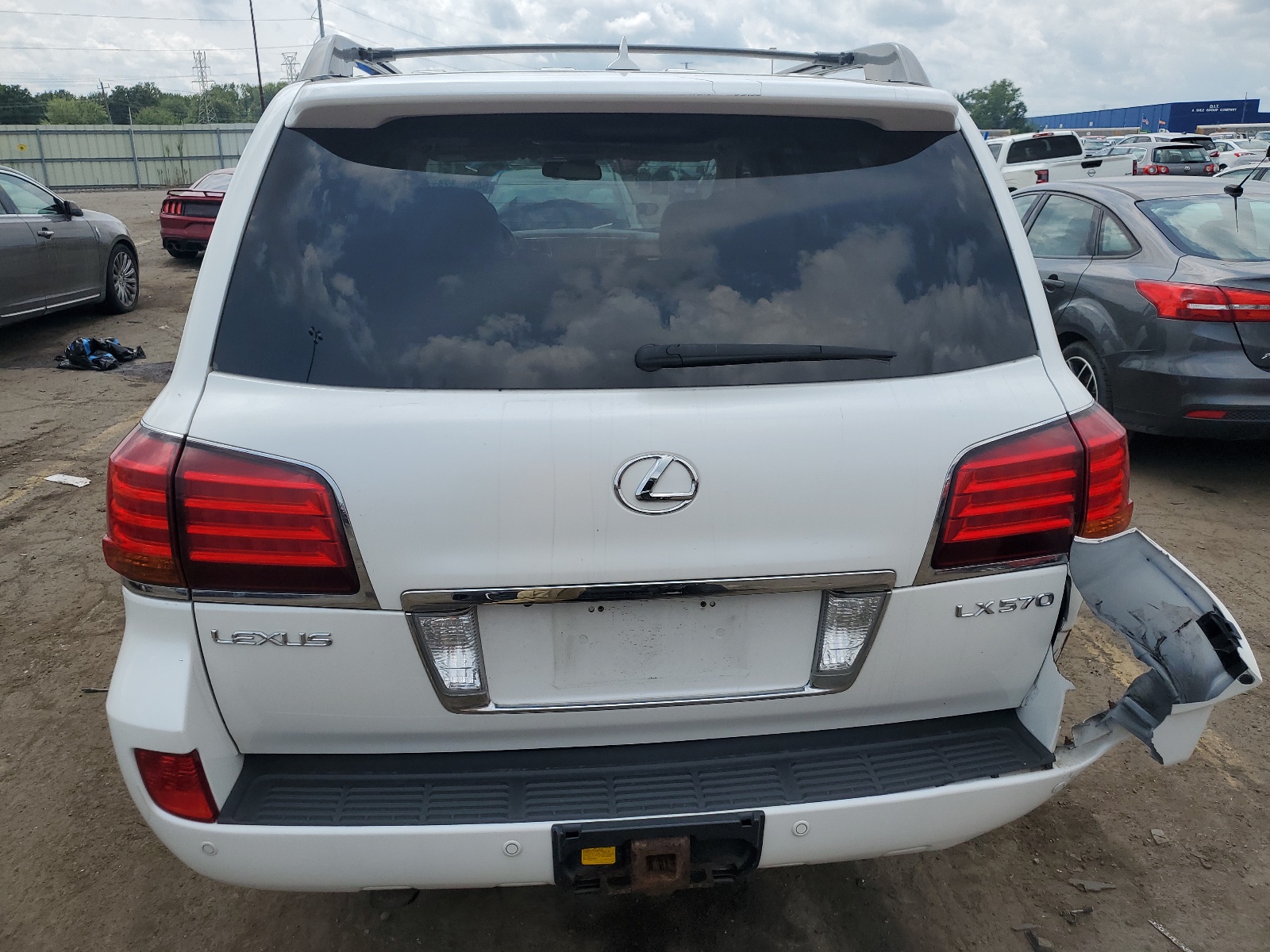 JTJHY7AX7A4037893 2010 Lexus Lx 570