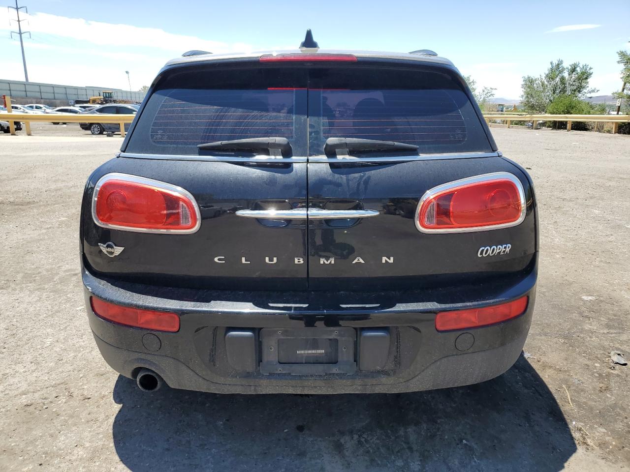 2017 Mini Cooper Clubman All4 VIN: WMWLU1C5XH2C41871 Lot: 61709154