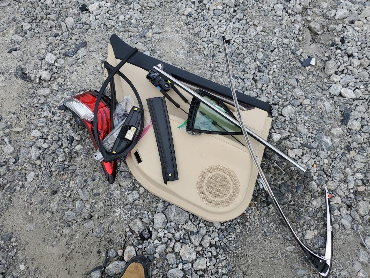 2013 Lexus Es 350 VIN: JTHBK1GG5D2012181 Lot: 63778164