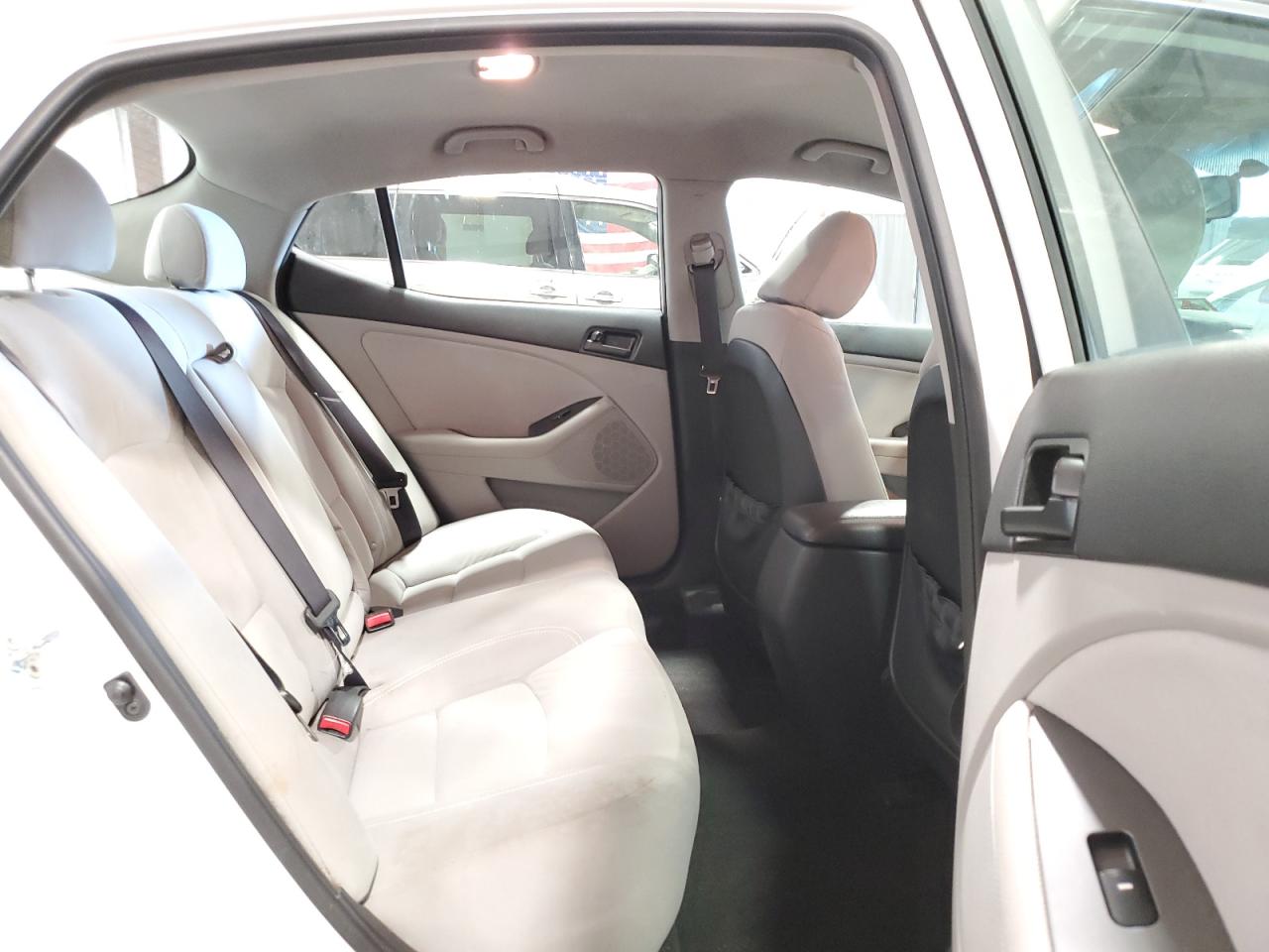 2012 Kia Optima Lx VIN: 5XXGM4A7XCG020460 Lot: 63873394