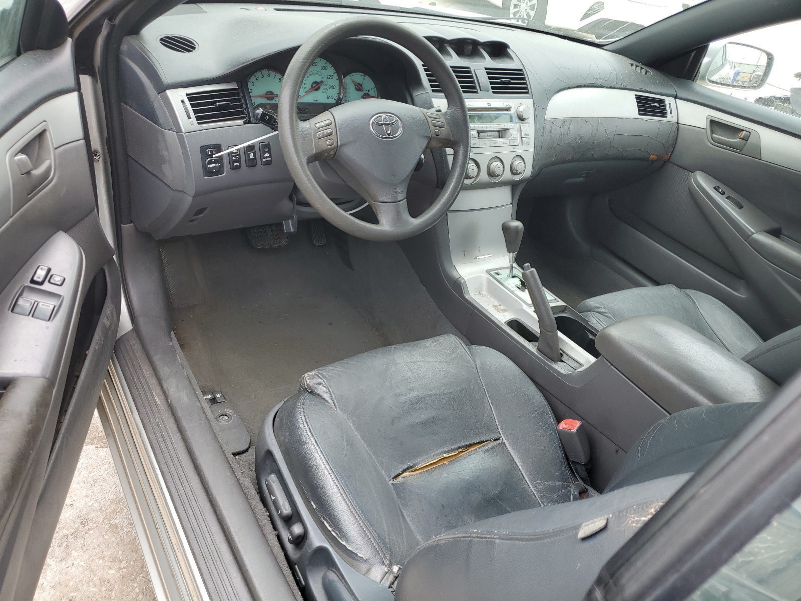 4T1FA38P04U035383 2004 Toyota Camry Solara Se