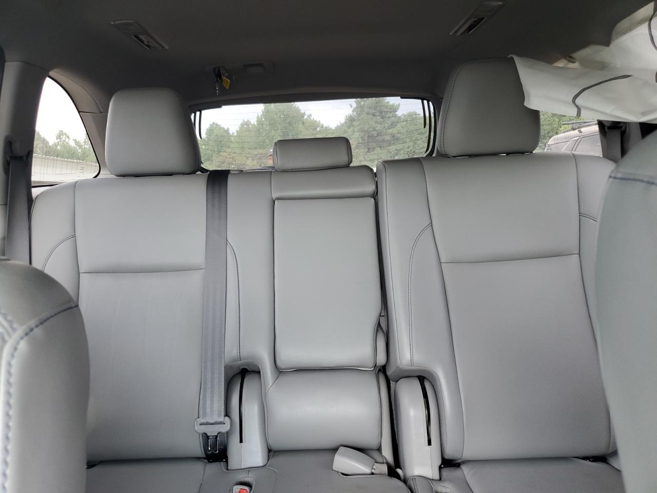 2019 Toyota Highlander Se VIN: 5TDKZRFH5KS303663 Lot: 62907014