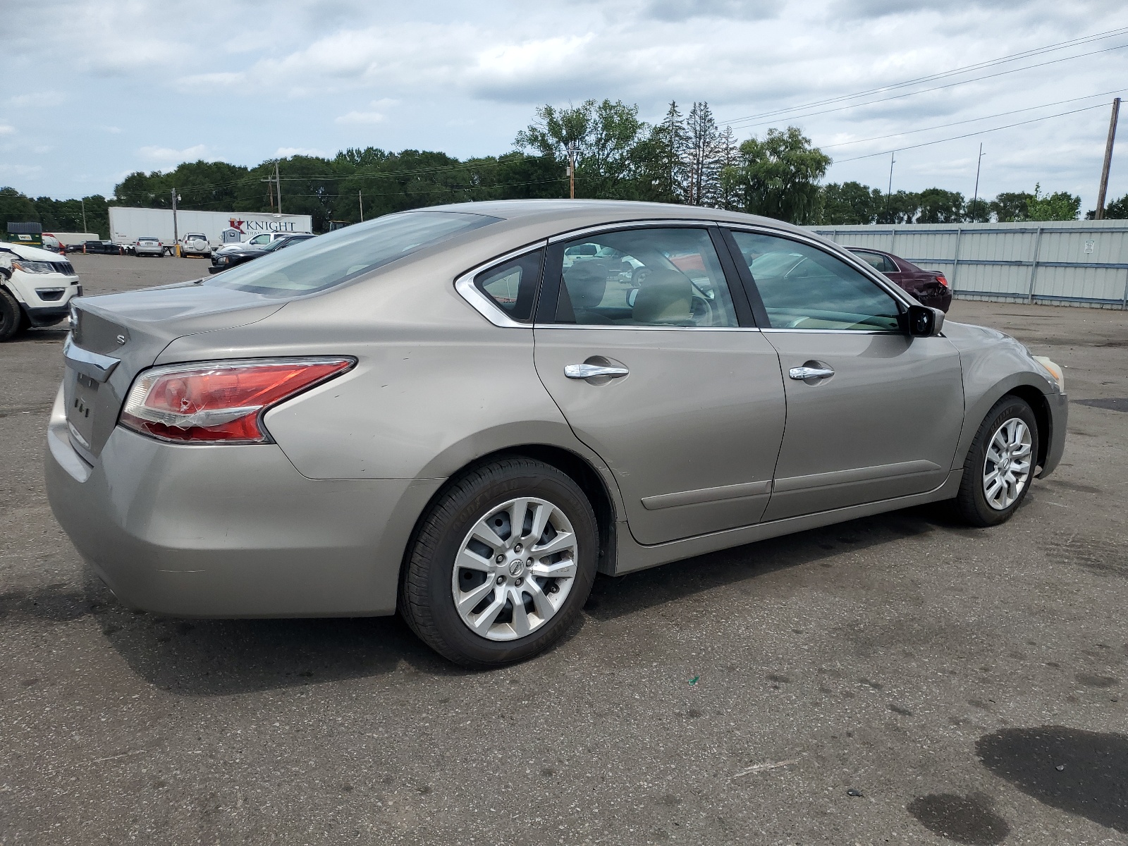 2015 Nissan Altima 2.5 vin: 1N4AL3AP1FN365975