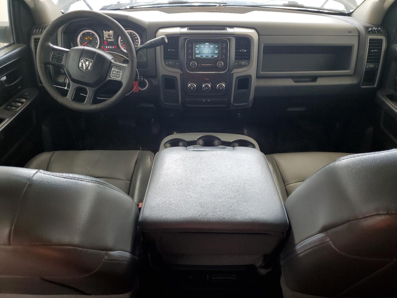 2016 RAM 2500 - Image 8