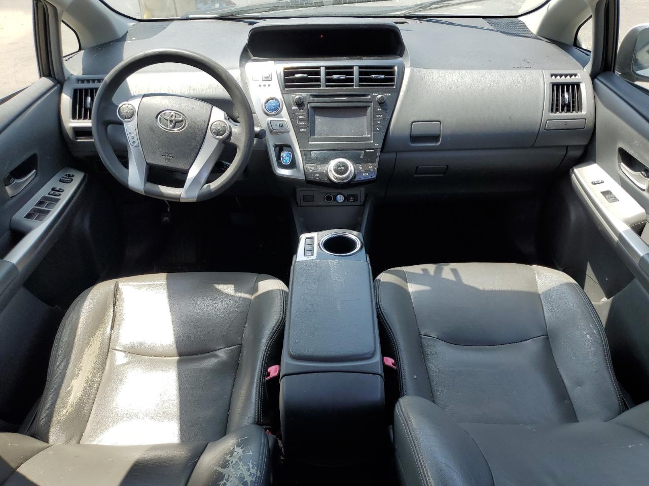 2012 Toyota Prius - Image 8