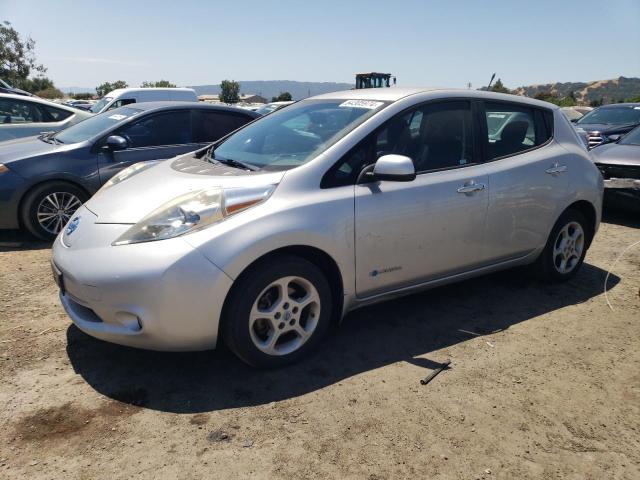  NISSAN LEAF 2013 Серебристый