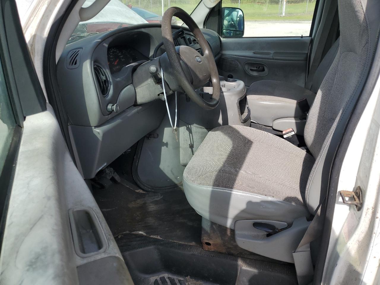 2004 Ford Econoline E150 Van VIN: 1FTRE14W14HA16860 Lot: 64294514