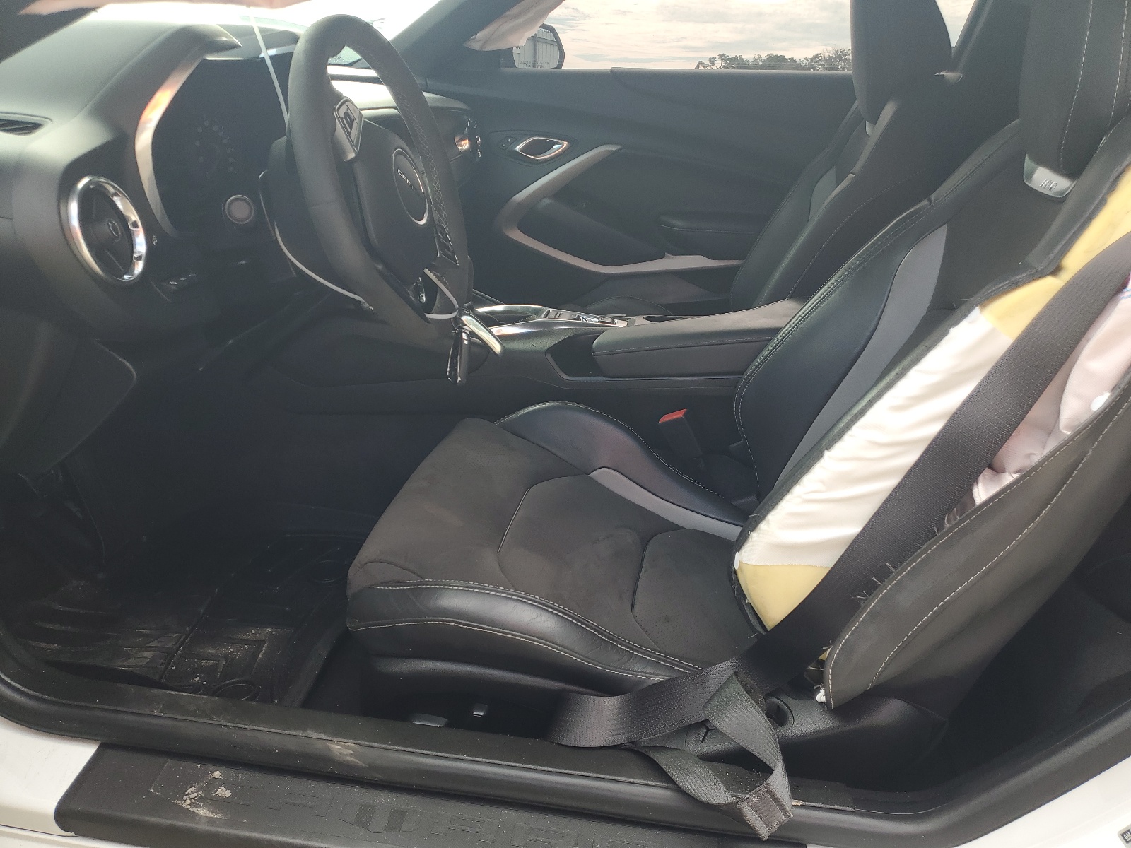 1G1FE1R72J0168945 2018 Chevrolet Camaro Ss