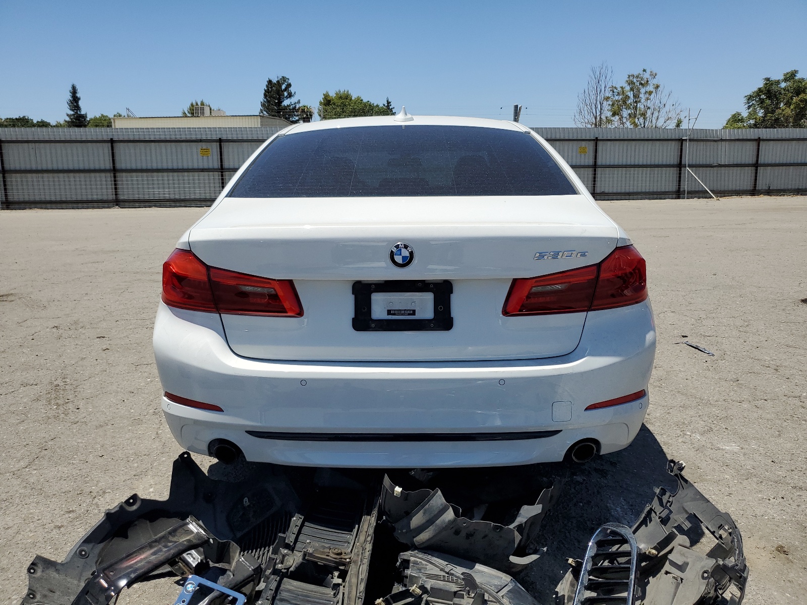 WBAJA9C53JB034496 2018 BMW 530E