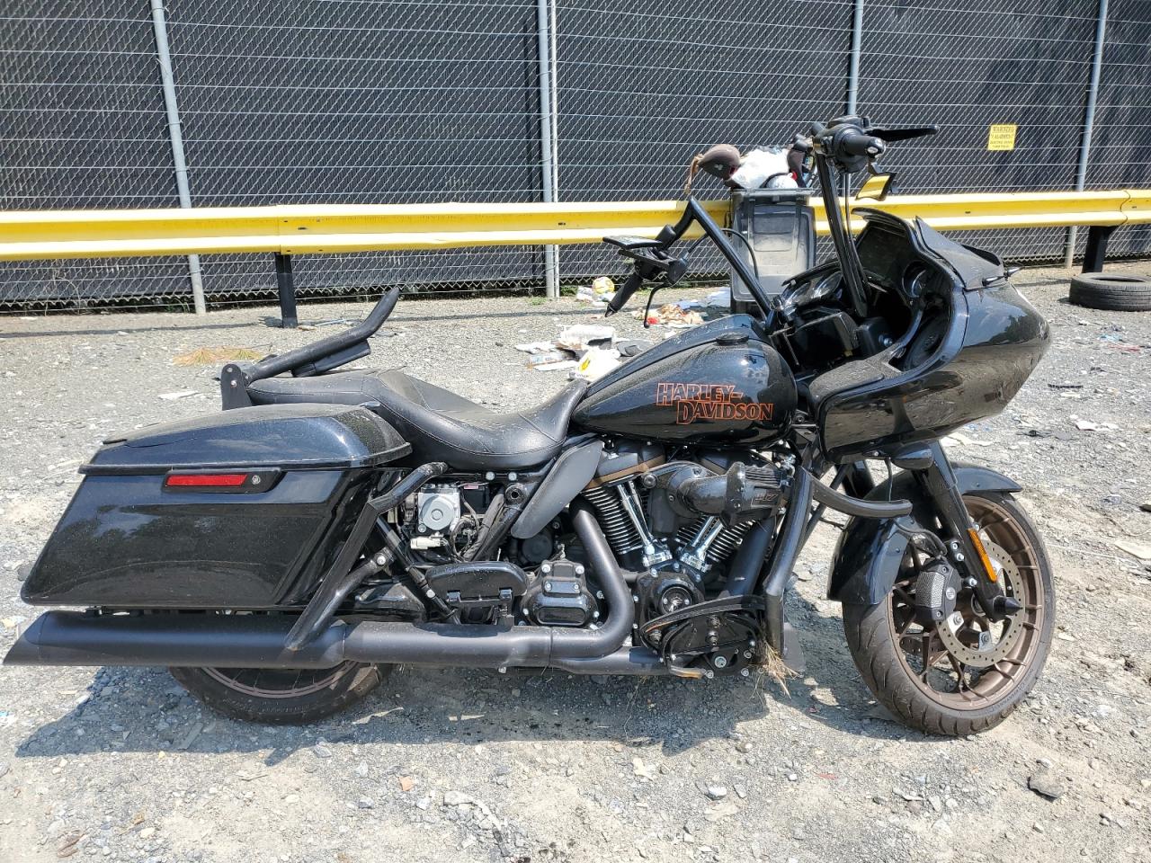 1HD1ACL13NB666156 Harley-Davidson Fltrxst 