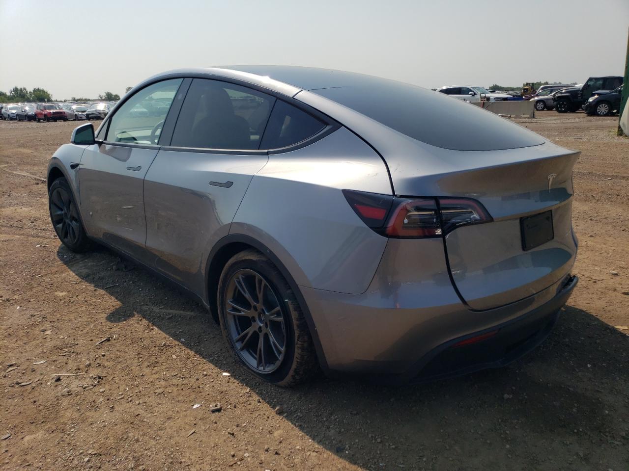 7SAYGAEE9RF110863 Tesla Model Y  2