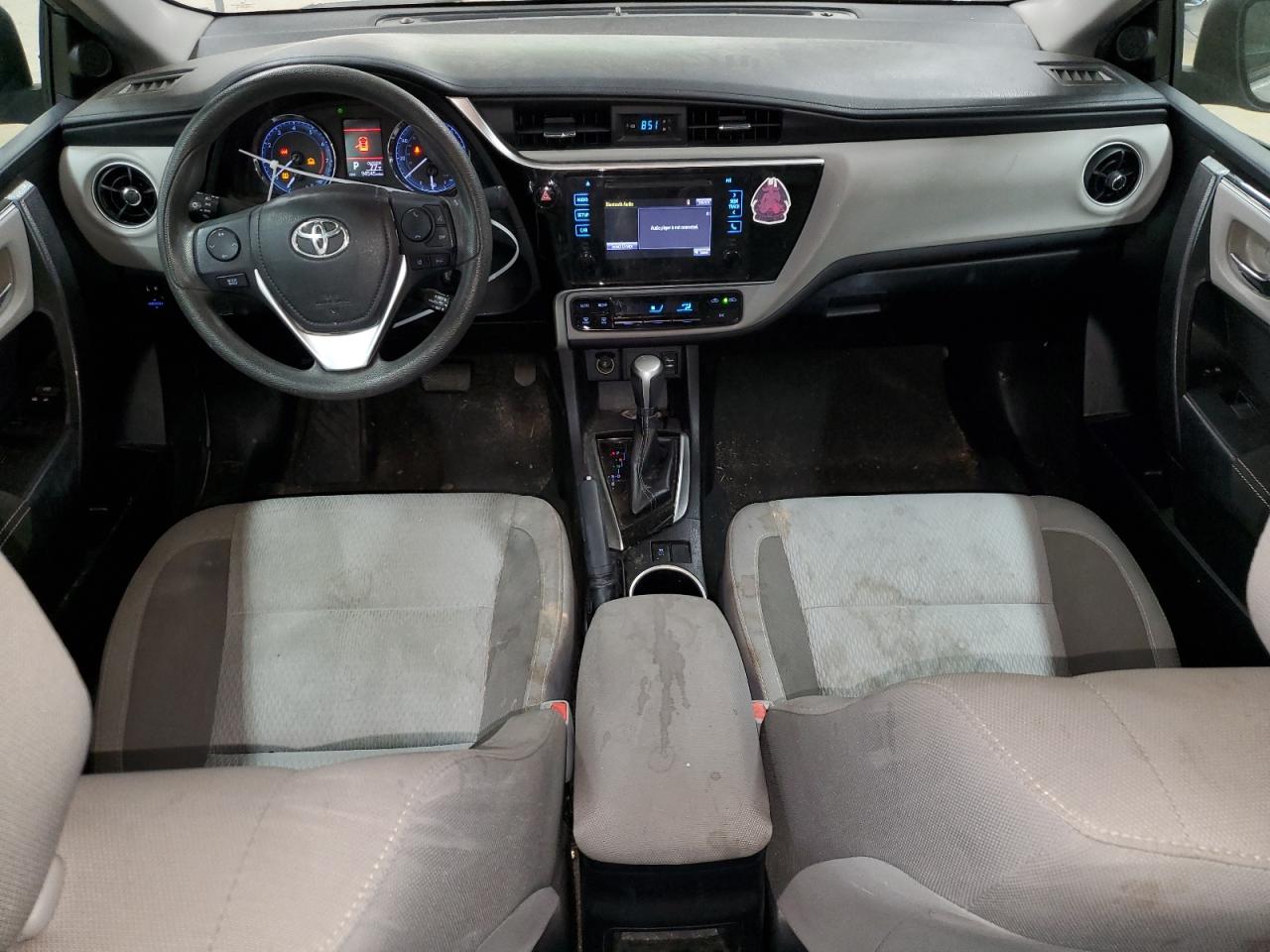 2019 Toyota Corolla L VIN: 2T1BURHE3KC236636 Lot: 64752584