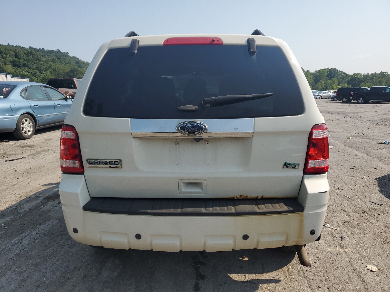 1FMCU9EG2BKC03227 2011 Ford Escape Limited